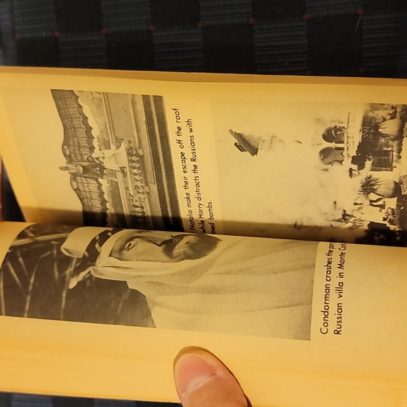 4 classics.  paperbacks. vintage. - Picture 4 of 11